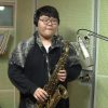 Un adolescent reprend Livin’ on a prayer de Bon Jovi